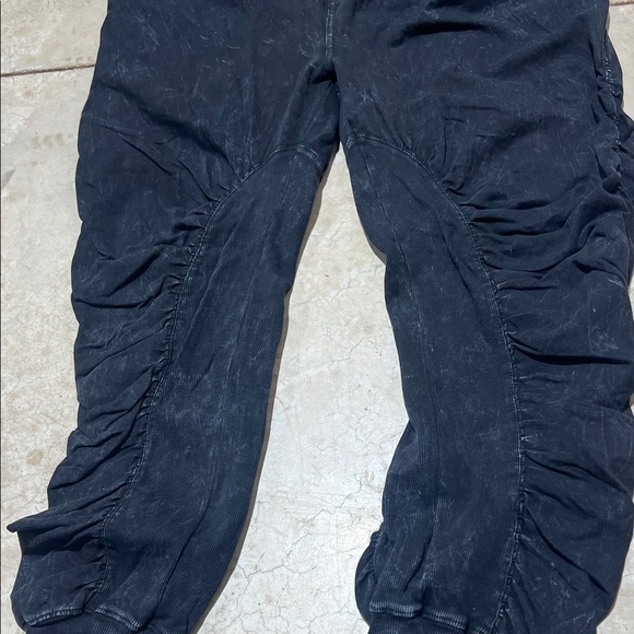 Free People Black Shirred Joggers - Picture 4 of 7